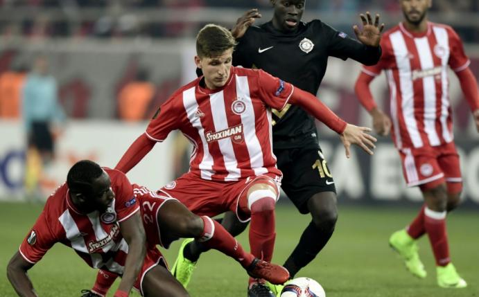 Retsos könnte bald im Trikot von Bayer spielen 
