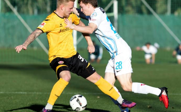 Marcel Hilßner (links) trägt ab sofort das Hansatrikot