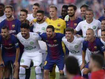 Die Spieler von "Chape" liefen in einem Sondertrikot auf Die Spieler von "Chape" liefen in einem Sondertrikot auf