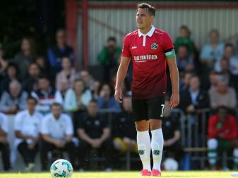 Edgar Prib ist neuer Kapitän bei Hannover 96 Edgar Prib ist neuer Kapitän bei Hannover 96
