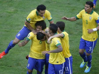 Wieder Nummer eins der FIFA-Weltrangliste: Die brasilianische Nationalmannschaft. Foto: Robert Ghement Wieder Nummer eins der FIFA-Weltrangliste: Die brasilianische Nationalmannschaft. Foto: Robert Ghement