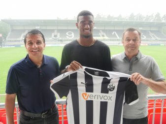 Schalkes Sturmtalent Wright wechselt per Leihe zum SVS