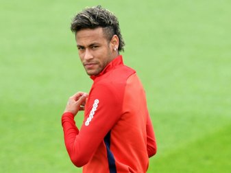 Neymar-Transfer sorgt bei Experten für Diskussionsstoff Neymar-Transfer sorgt bei Experten für Diskussionsstoff