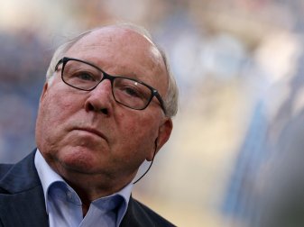 Viel Kritik von Fußball-Idol Uwe Seeler Viel Kritik von Fußball-Idol Uwe Seeler