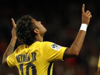 Neymar feierte ein perfektes Debüt für Paris St. Germain. Foto: Kamil Zihnioglu Neymar feierte ein perfektes Debüt für Paris St. Germain. Foto: Kamil Zihnioglu