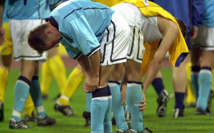 Die Spieler von 1860 nach der verpassten Qualifikation zur Champions League gegen Leeds United. Foto: Peter Kneffel