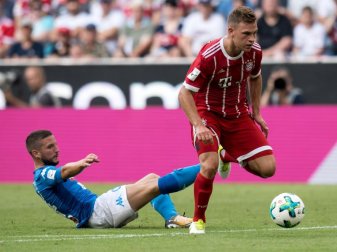 Beerbt Weltmeister Philipp Lahm beim FC Bayern: Joshua Kimmich (r). Foto: Sven Hoppe Beerbt Weltmeister Philipp Lahm beim FC Bayern: Joshua Kimmich (r). Foto: Sven Hoppe