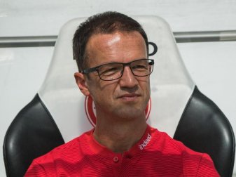 Möchte den Franzosen Simon Falette nach Hessen holen: Eintracht-Sportchef Fredi Bobic. Foto: Andreas Arnold Möchte den Franzosen Simon Falette nach Hessen holen: Eintracht-Sportchef Fredi Bobic. Foto: Andreas Arnold