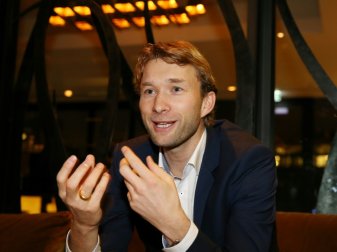 Simon Rolfes erwartet eine bessere Saison von Bayer 04 Simon Rolfes erwartet eine bessere Saison von Bayer 04
