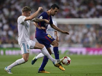 Toni Kroos (l.) und Real besiegen Barcelona Toni Kroos (l.) und Real besiegen Barcelona