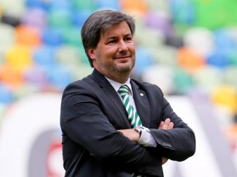 Sporting-Präsident Bruno de Carvalho wurde sechs Monate gesperrt. Foto: Miguel A. Lopes Sporting-Präsident Bruno de Carvalho wurde sechs Monate gesperrt. Foto: Miguel A. Lopes