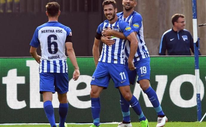 Der Neu-Berliner Mathew Leckie feierte den berühmten Einstand nach Maß. Foto: Maurizio Gambarini