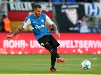 Dominik Schmidt trifft - Aufsteiger Kiel schlägt Fürth Dominik Schmidt trifft - Aufsteiger Kiel schlägt Fürth