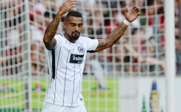 Eintracht-Neuzugang Kevin Prince-Boateng durfte für die letzten 25 Minuten im Spiel gegen Freiburg ran. Foto: Patrick Seeger
