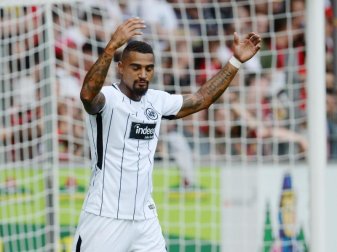 Eintracht-Neuzugang Kevin Prince-Boateng durfte für die letzten 25 Minuten im Spiel gegen Freiburg ran. Foto: Patrick Seeger Eintracht-Neuzugang Kevin Prince-Boateng durfte für die letzten 25 Minuten im Spiel gegen Freiburg ran. Foto: Patrick Seeger