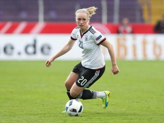 Verdient ihr Geld künftig in England: Nationalspielerin Pauline Bremer. Foto: Friso Gentsch