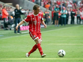 Philipp Lahm bekommt kurioses Angebot des FC St. Pauli Philipp Lahm bekommt kurioses Angebot des FC St. Pauli