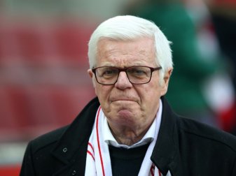 Einsatz für wohltätige Zwecke: Werner Spinner mit dem FC Einsatz für wohltätige Zwecke: Werner Spinner mit dem FC