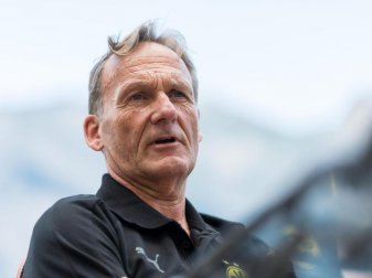 Konnte eine Einigung mit dem FC Barcelona im Fall "Dembelé" nicht bestätigen: BVB-Boss Hans-Joachim Watzke Foto: Guido Kirchner