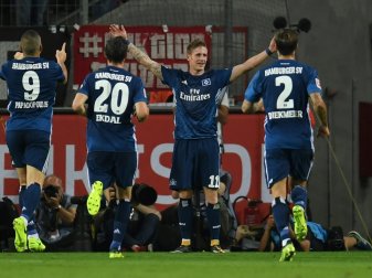 Der HSV gewinnt am Freitagabend mit 3:1 in Köln Der HSV gewinnt am Freitagabend mit 3:1 in Köln
