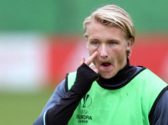 Der dänische Nationalspieler Kasper Dolberg im Dress von Ajax Amsterdam ist beim BVB nicht im Gespräch. Foto: Ina Fassbender Der dänische Nationalspieler Kasper Dolberg im Dress von Ajax Amsterdam ist beim BVB nicht im Gespräch. Foto: Ina Fassbender