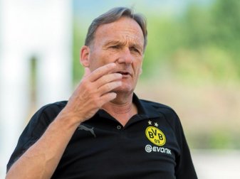Dortmunds Geschäftsführer Hans-Joachim Watzke hält nichts von finanziellen Begrenzungen im Fußballgeschäft. Foto: Guido Kirchner Dortmunds Geschäftsführer Hans-Joachim Watzke hält nichts von finanziellen Begrenzungen im Fußballgeschäft. Foto: Guido Kirchner