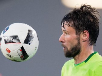 Christian Träsch wechselt in seine Geburtsstadt Ingolstadt. Foto: Julian Stratenschulte Christian Träsch wechselt in seine Geburtsstadt Ingolstadt. Foto: Julian Stratenschulte