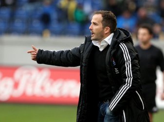 Claus Schromm bleibt der Coach von Unterhaching Claus Schromm bleibt der Coach von Unterhaching