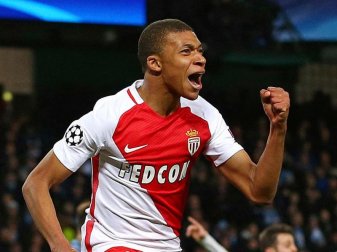 Mit der Verpflichtung von Kylian Mbappé vom AS Monaco hat Paris Saint-Germain den nächsten Mega-Transfer perfekt gemacht. Foto: Dave Thompson Mit der Verpflichtung von Kylian Mbappé vom AS Monaco hat Paris Saint-Germain den nächsten Mega-Transfer perfekt gemacht. Foto: Dave Thompson