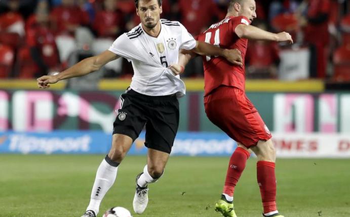 Mats Hummels überzeugte gegen Tschechien als Abwehrchef und Torschütze. Foto: Petr David Josek