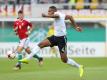 Leverkusens Jonathan Tah zog sich beim U21-Spiel gegen Ungarn eine Kniestauchung zu. Foto: Friso Gentsch