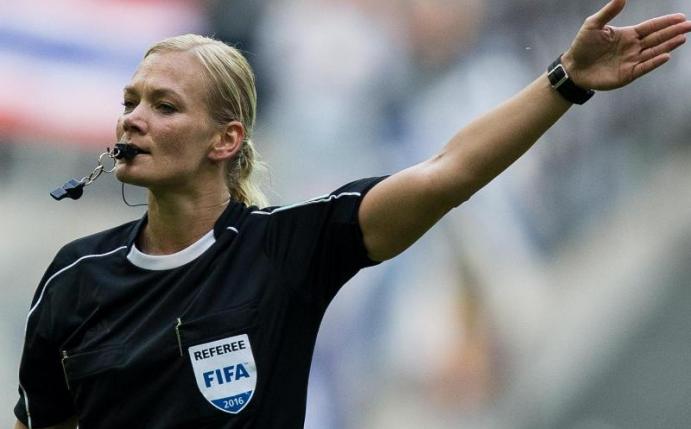 Bibiana Steinhaus ist in den Kreis der Unparteiischen für die 1. Bundesliga aufgenommen worden. Foto: Maja Hitij