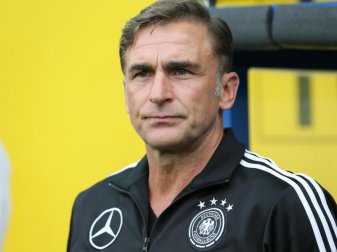 War mit der Leistung seines Teams nicht vollends zufrieden: U21-Nationalcoach Stefan Kuntz. Foto: Friso Gentsch