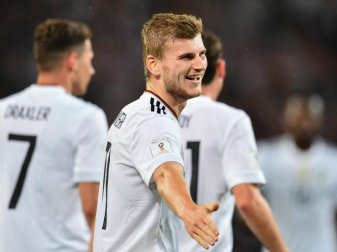 Timo Werner traf an alter Wirkungsstätte in Stuttgart mit Fuß und Kopf und zeigte auch sonst ein überragendes Spiel. Foto: Uwe Anspach Timo Werner traf an alter Wirkungsstätte in Stuttgart mit Fuß und Kopf und zeigte auch sonst ein überragendes Spiel. Foto: Uwe Anspach