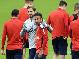 PSG-Torwart Kevin Trapp verteidigt den Neymar-Transfer PSG-Torwart Kevin Trapp verteidigt den Neymar-Transfer