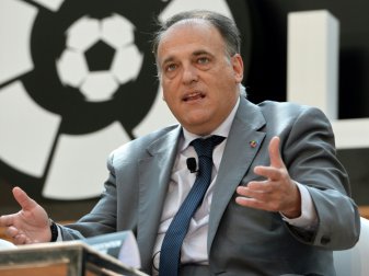 Javier Tebas äußert sich zu immensen Transfersummen Javier Tebas äußert sich zu immensen Transfersummen