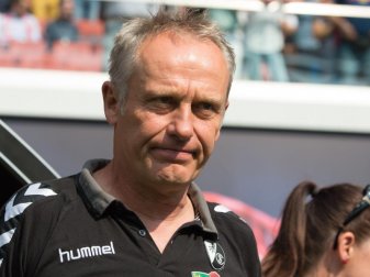 Muss gegen den BVB seine Startformation umstellen: Freiburg-Coach Christian Streich. Foto: Sebastian Kahnert Muss gegen den BVB seine Startformation umstellen: Freiburg-Coach Christian Streich. Foto: Sebastian Kahnert