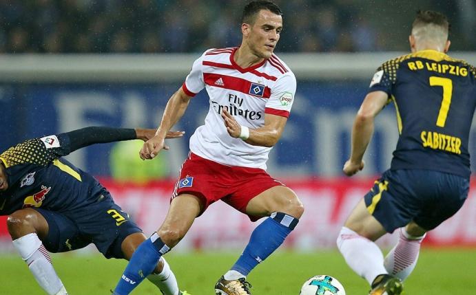 Kostic wurde gegen Leipzig verletzt ausgewechselt