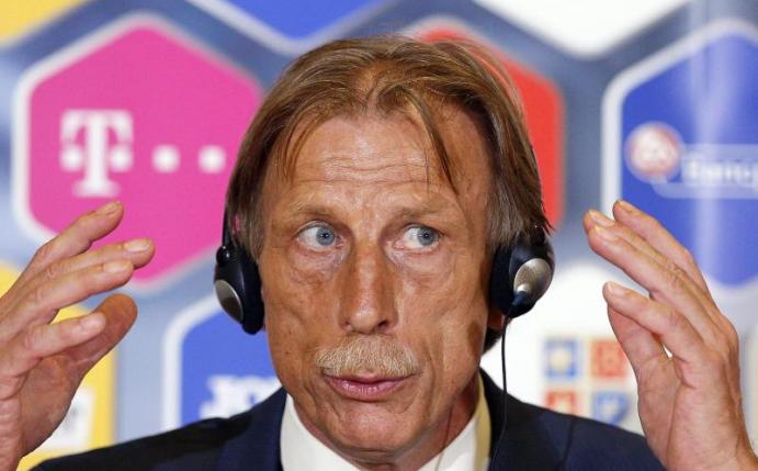 Steht kurz vor dem Aus als rumänischer Nationaltrainer: Christoph Daum. Foto: Robert Ghement