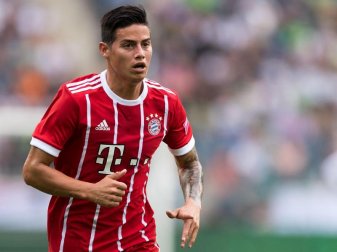 James Rodríguez steht in der Startelf des FC Bayern. Foto: Marius Becker James Rodríguez steht in der Startelf des FC Bayern. Foto: Marius Becker