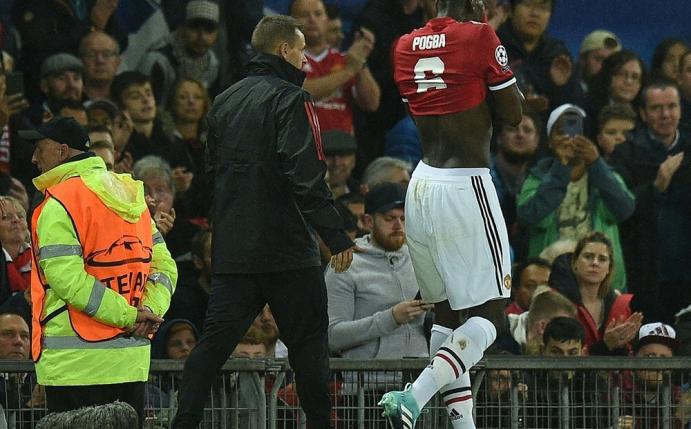 Pogba bei seiner Auswechslung im Spiel gegen Basel