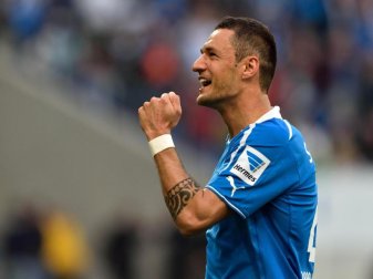 Sejad Salihovic freut sich auf sein Debüt für den Hamburger SV. Foto: Uwe Anspach Sejad Salihovic freut sich auf sein Debüt für den Hamburger SV. Foto: Uwe Anspach