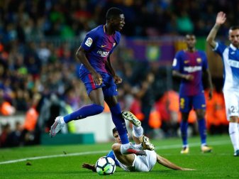 Ousmane Dembélé musste mit einer Oberschenkel-Verletzung ausgewechselt werden. Foto: Manu Fernandez Ousmane Dembélé musste mit einer Oberschenkel-Verletzung ausgewechselt werden. Foto: Manu Fernandez