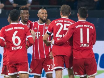 Der FC Bayern München siegte in Gelsenkirchen mit 3:0. Foto: Guido Kirchner Der FC Bayern München siegte in Gelsenkirchen mit 3:0. Foto: Guido Kirchner