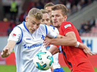 Felix Platte (l) wird Darmstadt gegen Dresden fehlen. Foto: Stefan Puchner Felix Platte (l) wird Darmstadt gegen Dresden fehlen. Foto: Stefan Puchner