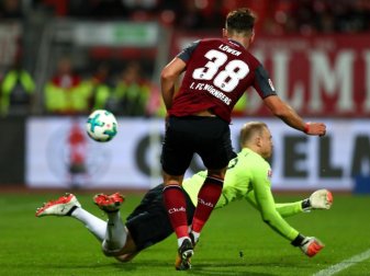 Der Treffer von Eduard Löwen (l) zum 1:1 gegen den VfL Bochum brachte Nürnberg auf die Siegerstraße. Foto: Daniel Karmann Der Treffer von Eduard Löwen (l) zum 1:1 gegen den VfL Bochum brachte Nürnberg auf die Siegerstraße. Foto: Daniel Karmann