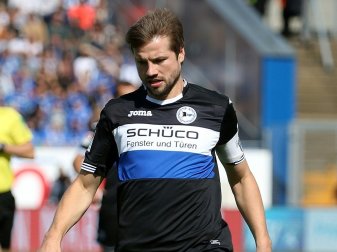 Julian Börner trifft per Kopf zum 1:1-Ausgleich Julian Börner trifft per Kopf zum 1:1-Ausgleich