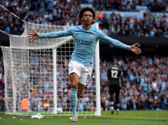 Leroy Sane von Manchester City jubelt über sein Tor zum 1:0 gegen Crytal Palace. City siegte locker mit 5:0. Foto: Nick Potts Leroy Sane von Manchester City jubelt über sein Tor zum 1:0 gegen Crytal Palace. City siegte locker mit 5:0. Foto: Nick Potts