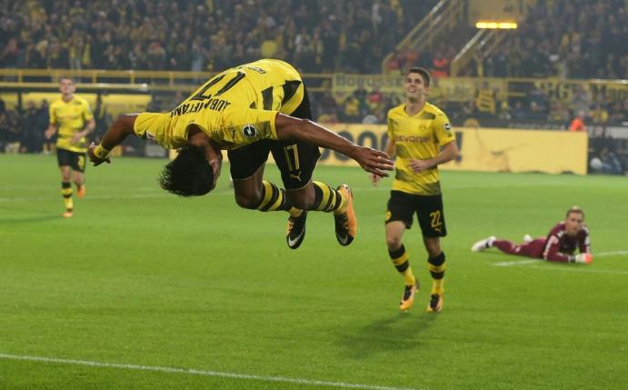 Aubameyang jubelt nach seinem dritten Treffer