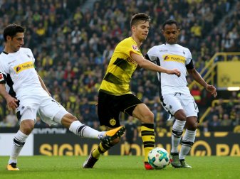 Stindl (l.) erzielte das erste BVB-Gegentor der Saison Stindl (l.) erzielte das erste BVB-Gegentor der Saison